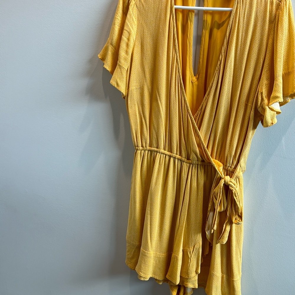 Abercrombie Yellow and white polka dot romper